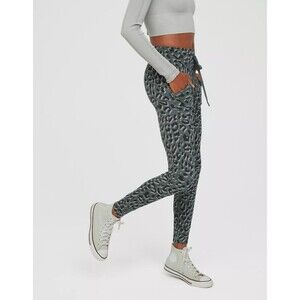 OFFLINE By Aerie Jacquard Peak Legging Dark Gray Size XS Sporty Athleisure Gym